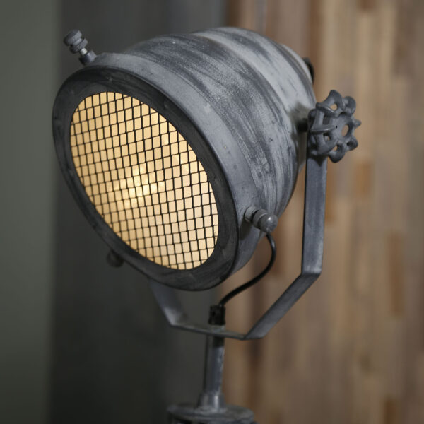 1f29-47e5-42db-b50f-3fd67a7db3ad.jpg D - Hoyz - Vloerlamp Industrieel - Iron - Houten Statief - Driepoot