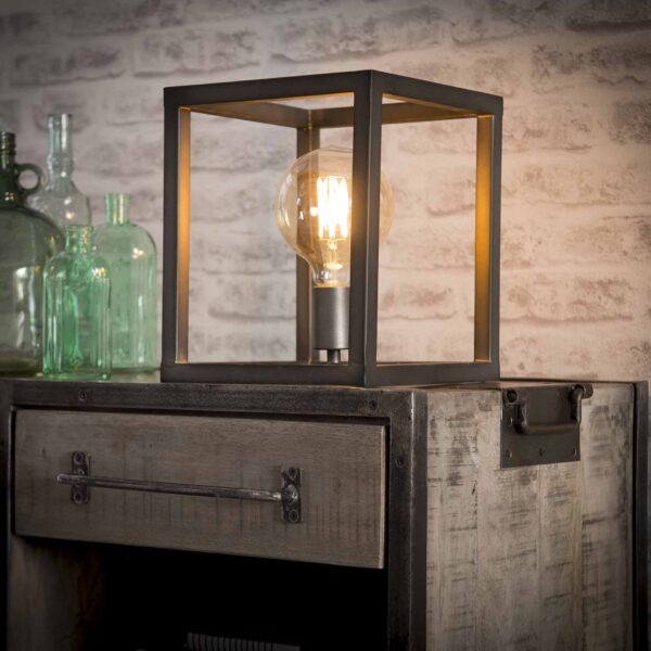 26b6-d0de-40ed-835c-6478950c20b6.jpg D - Hoyz - Vloerlamp Vierkante Buis - 25x25x30 - Grijs/Zwart
