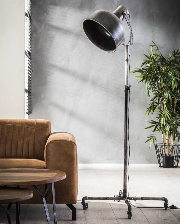 d6ff-cd84-4bdf-8693-7c5725eac8a8.jpg D - Hoyz - Vloerlamp Industry - Mobiel - Op Wielen - 62x62x145
