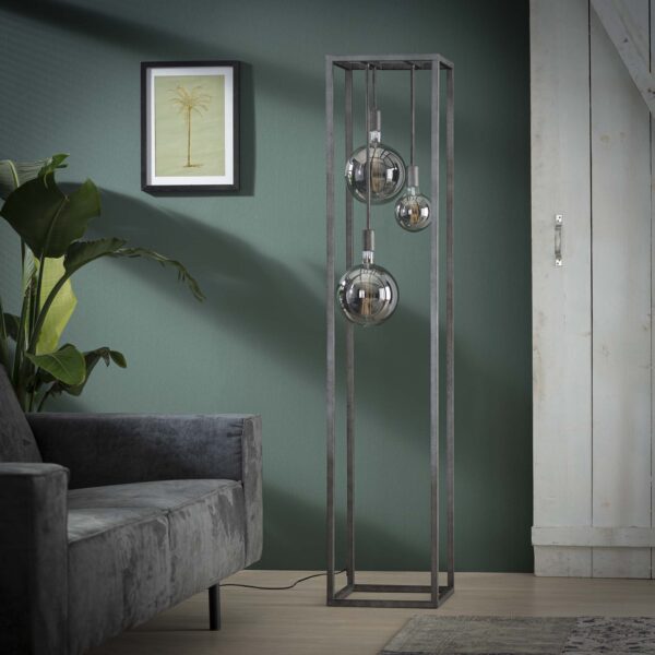 ffbe-c8eb-4a0d-bf6f-46748d31d50d.jpg D - Vloerlamp Pilar - XL Frame - Vierkante Buis - Zwart/Grijs
