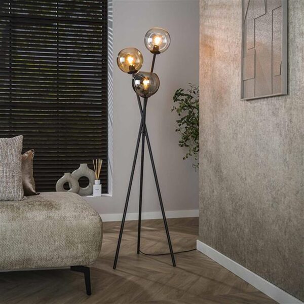 4e8f-cee0-4fb7-8bcd-3f5e9b6008b5.jpg Hoyz Collection - Vloerlamp Multi Globe 3-lichts - Artic Zwart